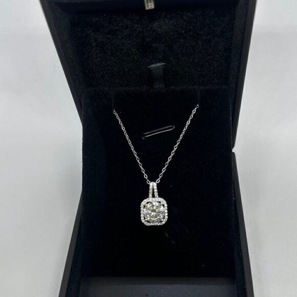 GRA Moissanite Diamond Necklace 2 Ct Pendant Chain Fine Jewelry Halo S925 - Picture 7 of 12
